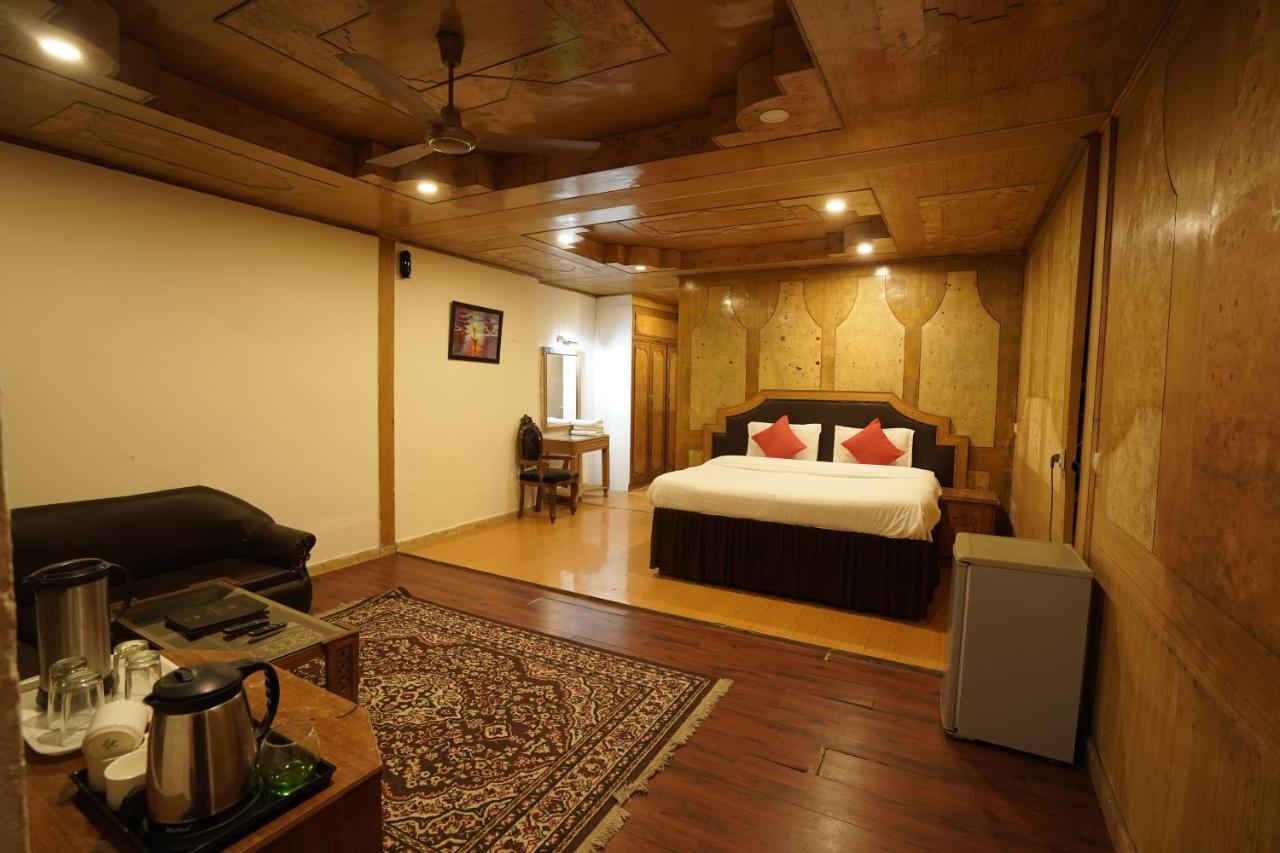 Royal Palace Resort Bhagsunag Νταραμσάλα Εξωτερικό φωτογραφία